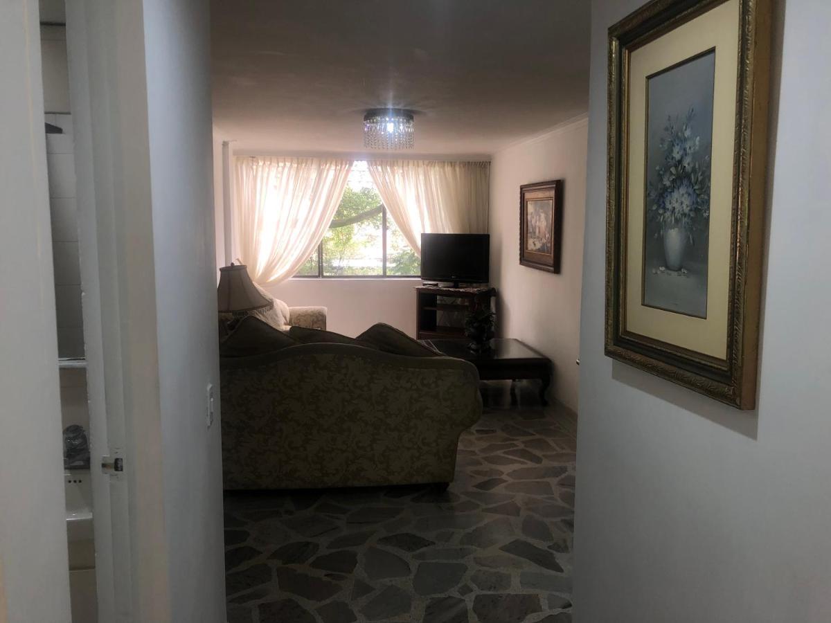 Excelente Apartamento Apartamento Medellín